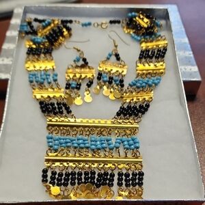 Elegant Gold and Blue Beaded Jewelry Set